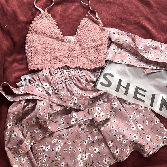 Cute SHEIN 3 piece set size small - Picture 3 of 7